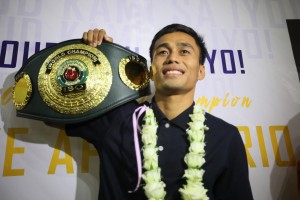 New world flyweight champ Apolinario returns home