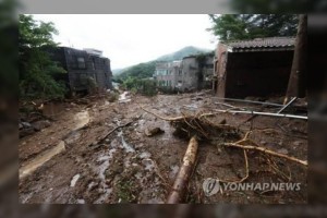 16 dead, missing as heavy rains batter Seoul, surrounding areas