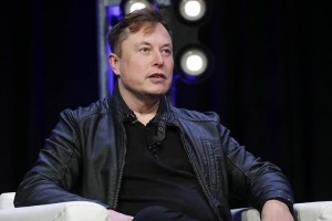 Elon Musk sells $6.9-B in Tesla stock as Twitter trial looms