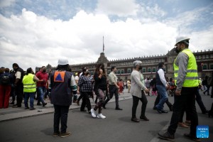 7.7 magnitude quake hits Mexico, kills 1