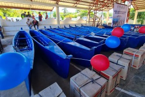 Oil spill-displaced fishermen to learn fiberglass boat-making