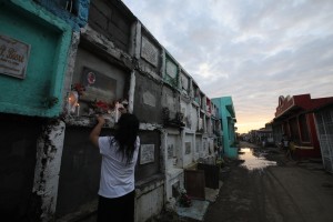 BFP deploys medical teams to 66 Metro Manila cemeteries