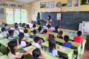  About 5K Cebu City schoolkids undergo 'Tara Basa!' tutoring program