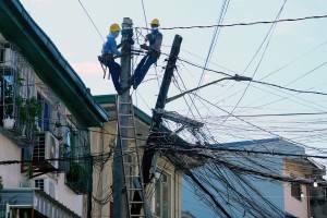 Solons bat for underground utility cables for weatherproofing