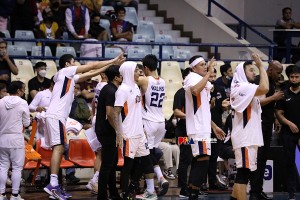 Meralco beats TNT for 3rd straight win