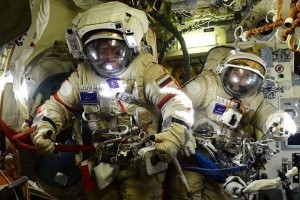 Cosmonauts halt preps for spacewalk over spacesuit malfunction