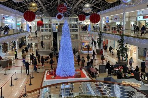 Switzerland braces for Christmas under dimmed lights