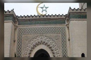 Great Mosque of Paris files complaint vs. writer's remarks