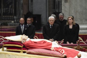 Mattarella, Meloni visit Benedict XVI's lying in state