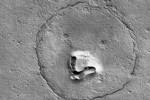 Photos capture ‘bear’s face’ on Mars