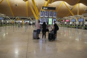 Air traffic controllers' strike in Spain begins