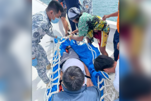 PCG aids ship captain who suffered mild stroke off Surigao coast