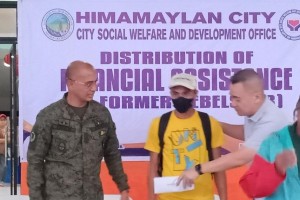 Ex-rebels in Negros get livelihood aid