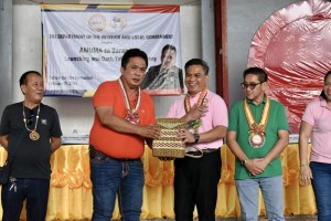 DILG program empowers women, villages in Negros