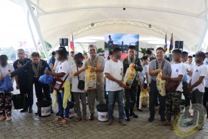 52 ex-rebels, 200 NPA supporters in Agusan get benefits