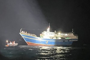 PCG rescues distressed vessel off Basilan