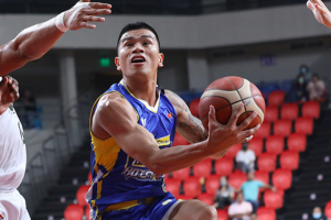 Magnolia stays alive in PBA Governor’s Cup top 4 race