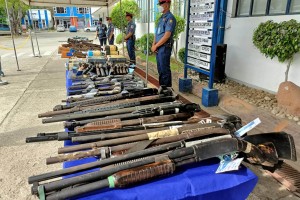   W. Visayas cops recover 1.7K guns in exchange for rice, money