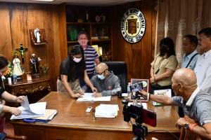 New Negros Oriental guv assures workers of no revamp