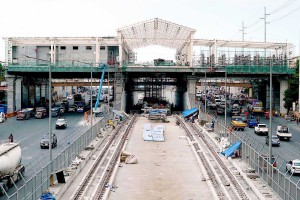 Infra spending to exceed gov't target: economist