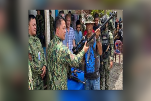 4 armed group members surrender in Lanao del Sur