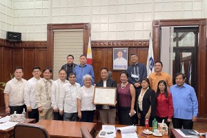 Ilocos Norte prov’l board cites contributions of top PH physician