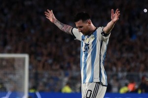 Messi makes history with 100th int’l goal for Argentina