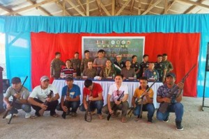 Maguindanao Norte, S. Kudarat villagers yield unlicensed guns