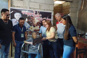  5 Negrense centenarians get P100K cash gift