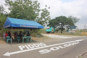 Ilocos Norte town sets up checkpoints to prevent grassfires