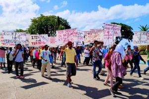 100 ex-rebels formally yield to gov’t in Ormoc City