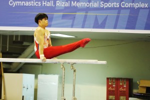 Carlos Yulo enters Paris Olympics all-around finals