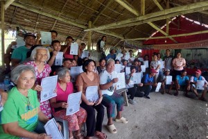 209 farmer-beneficiaries obtain land titles in north Negros