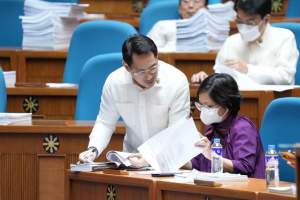 House keeps March deadline on passing Charter econ amendments