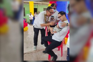 Antique LGU goes house-to-house to reach immunization target 