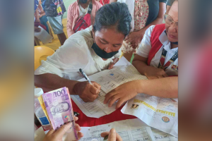 DSWD-12 pays 13K cash-for-work beneficiaries