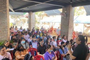 Ilocos Norte gov’t hires more interns to boost local employment