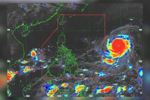 Batangas, Quezon prepare for Mawar