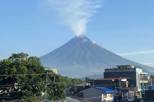 115 evacuation centers readied in Albay amid Mayon restiveness