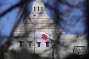 Japanese lawmakers approve controversial immigration bill