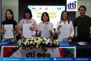 DTI turns over P2.2-M SSF project to Bulacan university