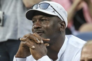 Michael Jordan to sell majority share of Charlotte Hornets