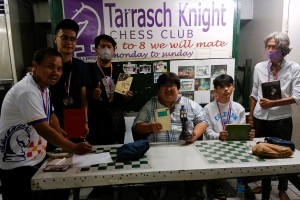 Sportswriter rules blitz chess tourney