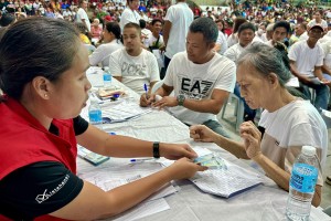 Over 4K Surigao Sur residents get P13-M crisis aid from DSWD