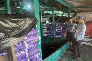 Navy seizes P12.7-M smuggled rice off Tawi-Tawi