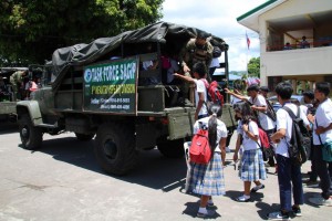 Young evacuees get free shuttle rides to school amid Mayon unrest