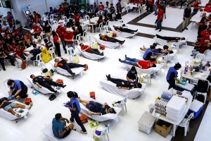 CSC urges gov’t workers to join nationwide blood drive