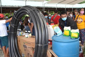 Ilocos Norte distributes another batch of agri inputs, equipment