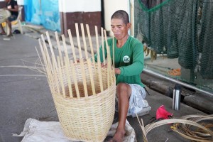 Laoag City bamboo weavers to upgrade livelihood skills