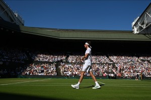 Tsitsipas ousts hometown favorite Murray in Wimbledon